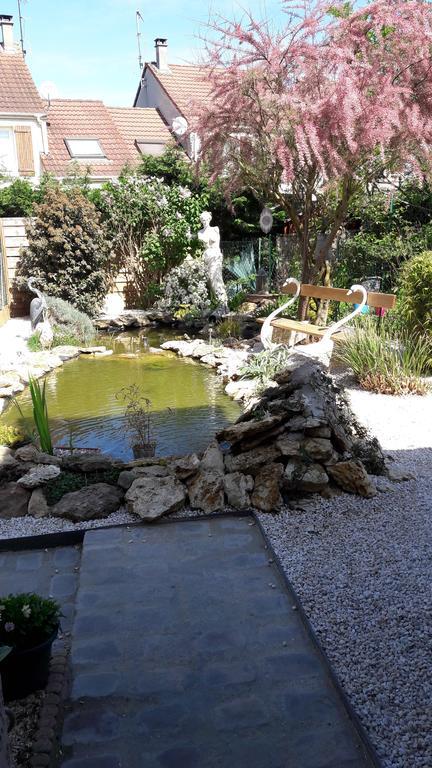La Maison Du Bonheur Saintry-sur-Seine Bagian luar foto